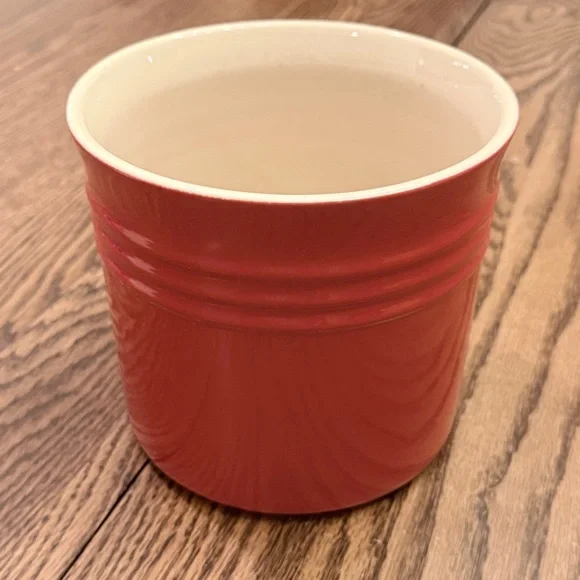 Le Creuset Red Utensil Crock 2.3L 2.75Qt G - Picture 4 of 5